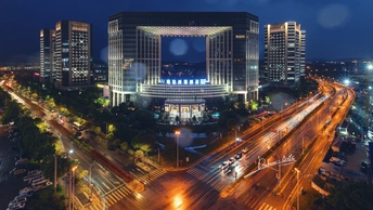 瑞庭西郊酒店白转黑延时