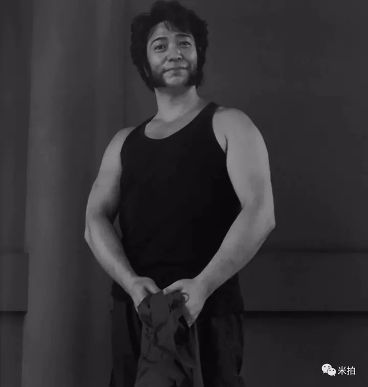 一台相机一堵墙这个日本人拍了45年陌生人