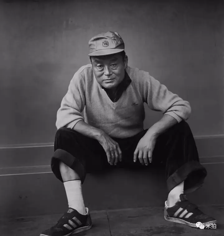 一台相机一堵墙这个日本人拍了45年陌生人