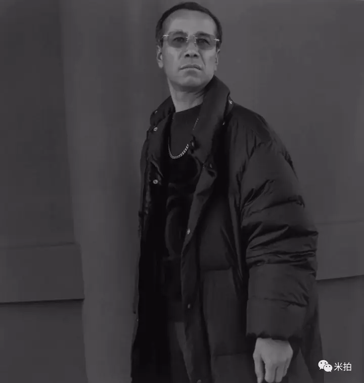 一台相机一堵墙这个日本人拍了45年陌生人