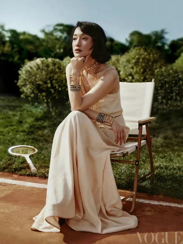 周迅——本宫时尚大片回归,尔等终究就是妃