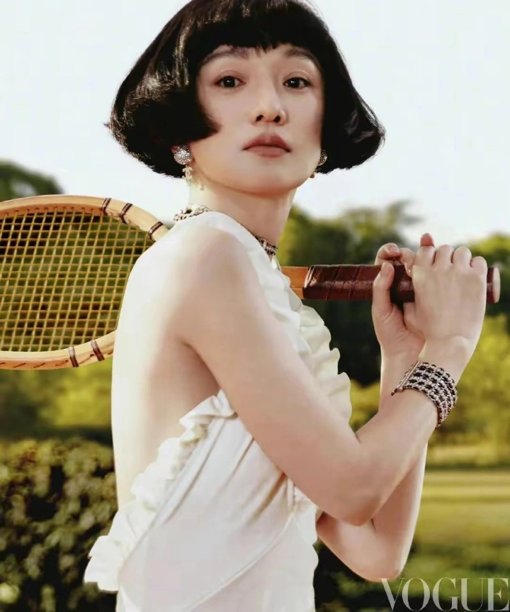 周迅——本宫时尚大片回归,尔等终究就是妃