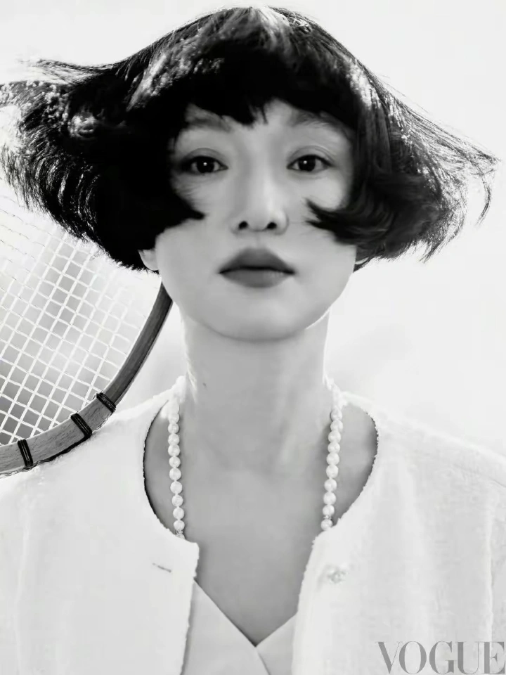 周迅——本宫时尚大片回归,尔等终究就是妃