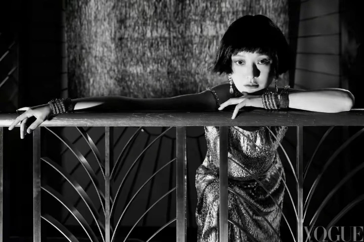 周迅——本宫时尚大片回归,尔等终究就是妃