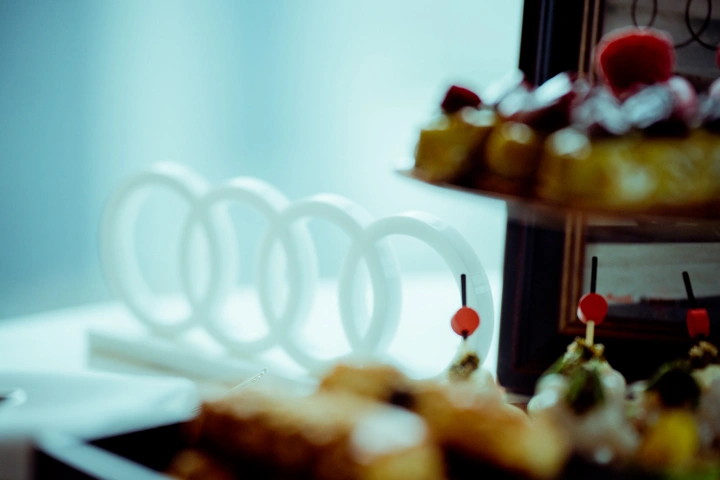 赏琉璃、品法餐,和奥迪一起邂逅闲暇的优雅魔都