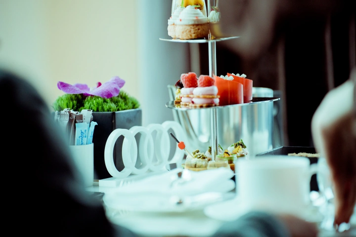 赏琉璃、品法餐,和奥迪一起邂逅闲暇的优雅魔都