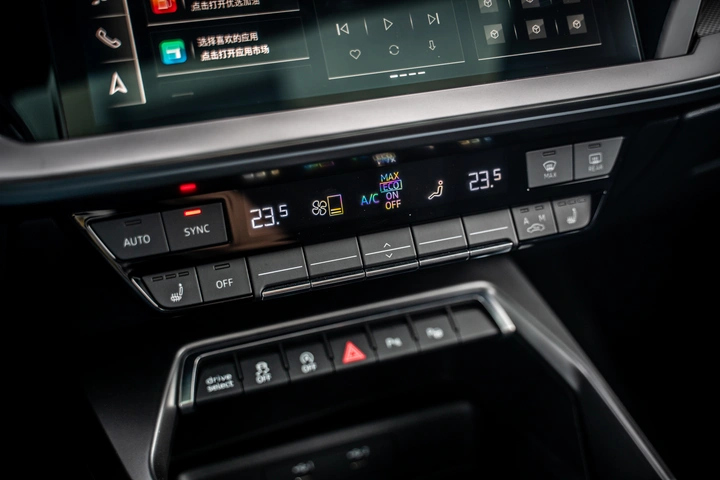 弹车试驾：奥迪A3 Sportback，这才是豪华两厢该有的样子