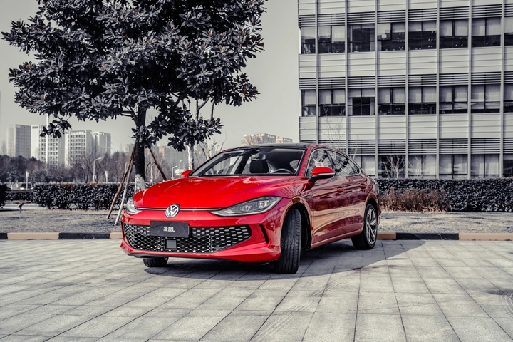 高清大图评测全新一代上汽大众凌渡L,这辆“辣馒头”有点味道