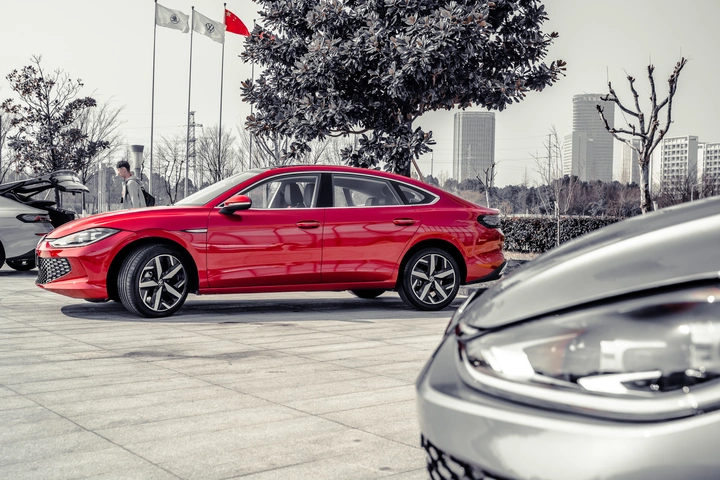 高清大图评测全新一代上汽大众凌渡L,这辆“辣馒头”有点味道