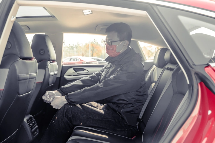 高清大图评测全新一代上汽大众凌渡L,这辆“辣馒头”有点味道