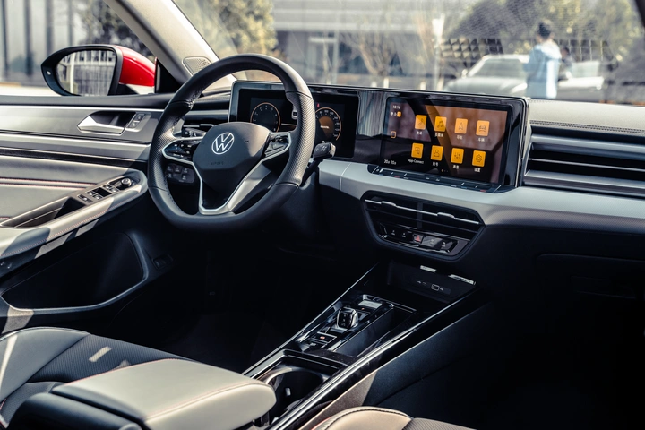 高清大图评测全新一代上汽大众凌渡L,这辆“辣馒头”有点味道