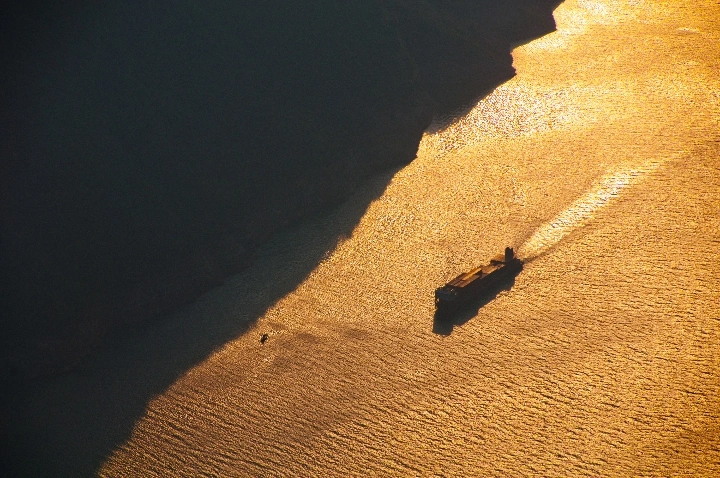 绝美三峡：“黄金水道”惊现“黄金景观”