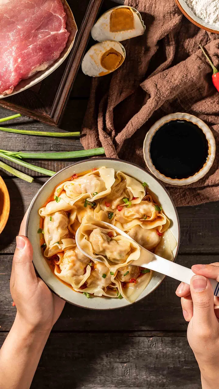 龙抄手因何得名