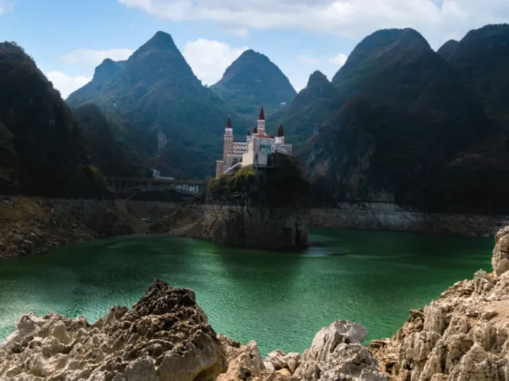 中国版天鹅城堡