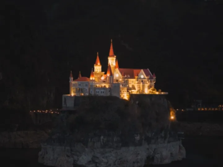 中国版天鹅城堡