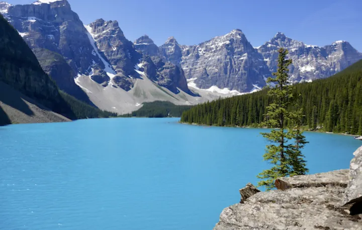 落基山脉下的蓝宝石