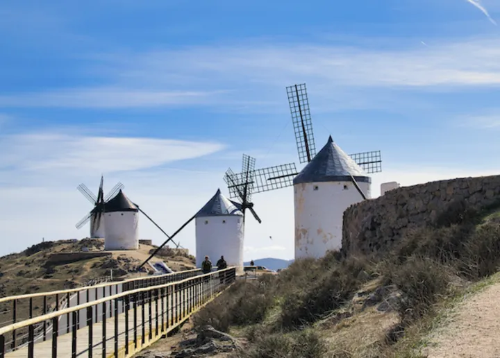 邂逅西班牙的风车庄园