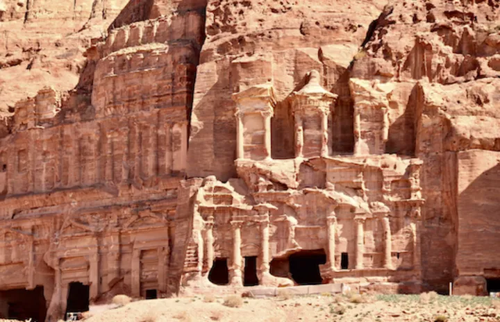 穿越千年的玫瑰古城