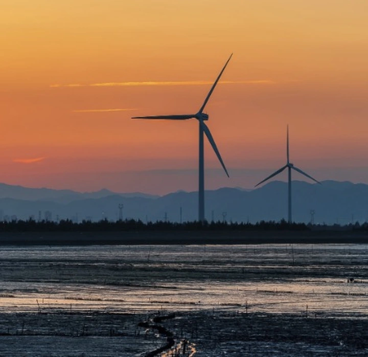 清洁能源财富密码:一台大风车的日发电收益究竟几何?