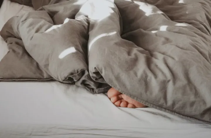 夜晚的自由，男性裸睡的三大意外惊喜