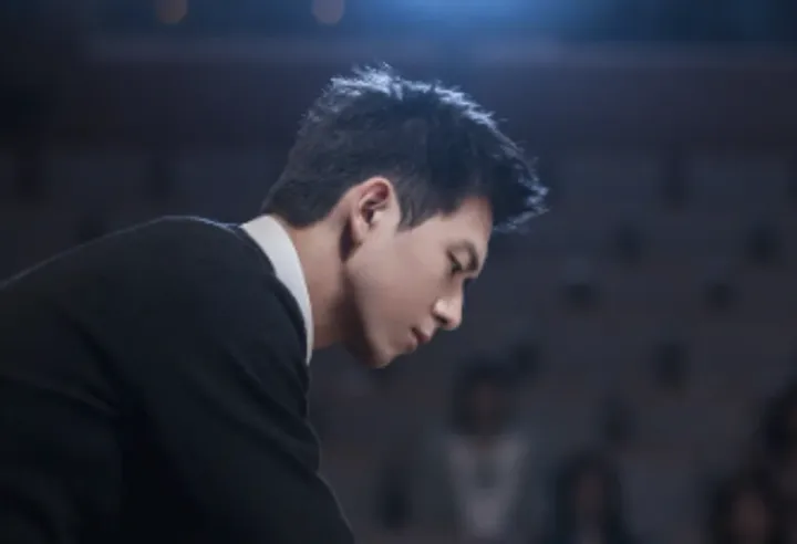 《春色寄情人》上线