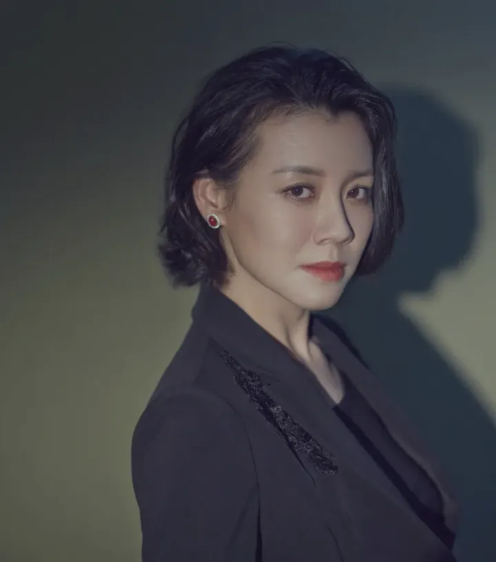 《春色寄情人》上线