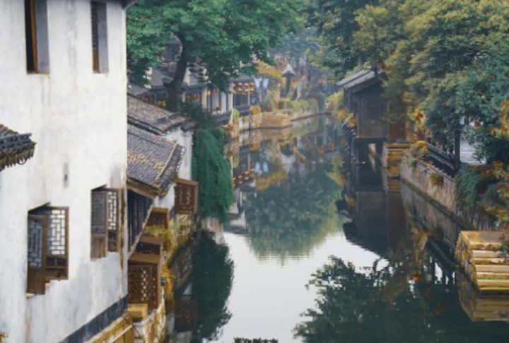 一日览尽渝湘黔