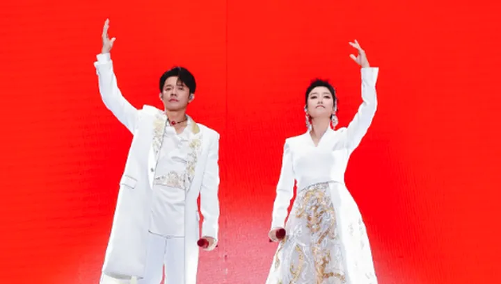 凤凰传奇“骂票”