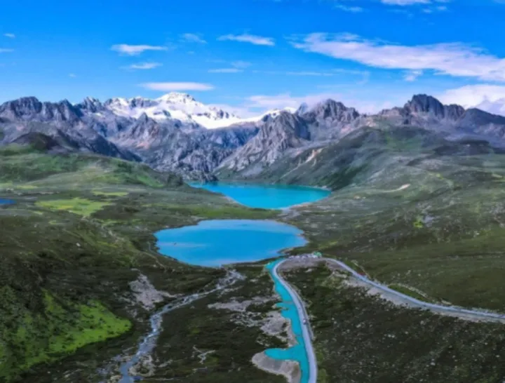 川西的绝美双生姊妹湖