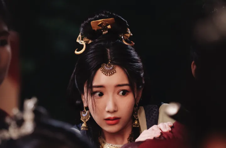 毛晓彤“垂耳兔公主”