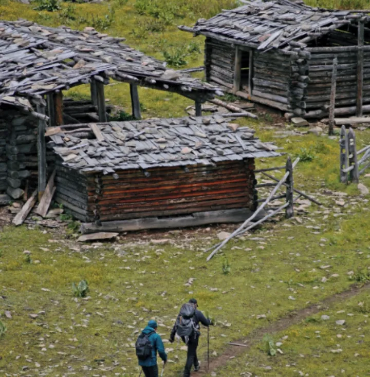 云端之上的阿布吉措