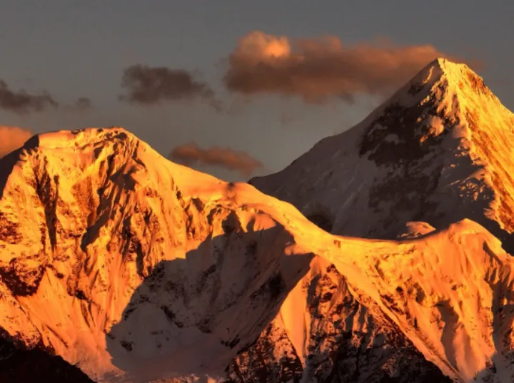 日照金山的观赏指南