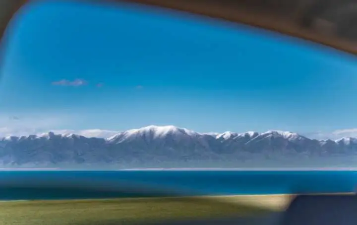 湖光山色的浪漫之旅