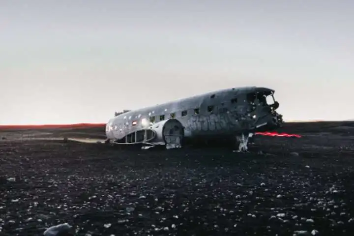 冰岛飞机残骸哪来的?