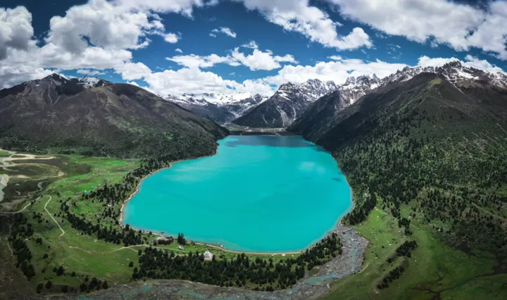 川西高原湖泊群像