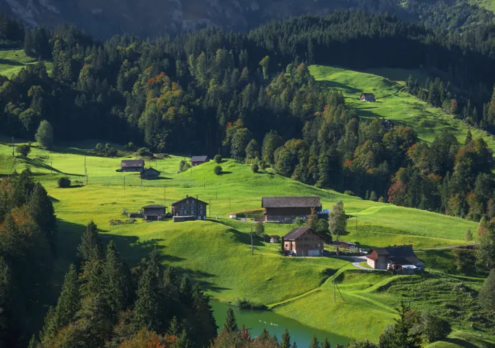 散落在阿尔卑斯山脉的人间仙境