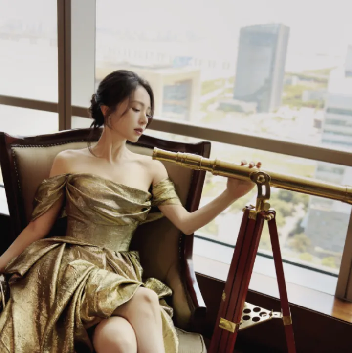 董璇：岁月不败真女神，成熟韵味更撩人！