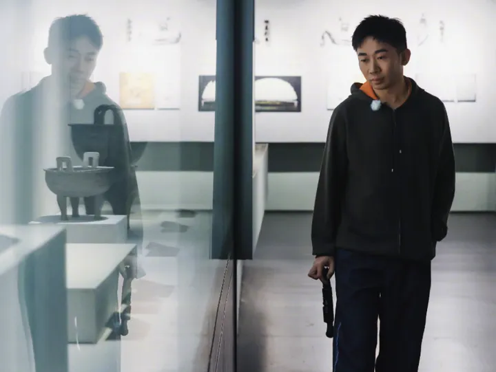 幽默背后的励志故事