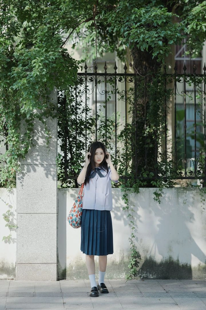 泰式校服征服时尚圈