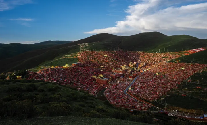 川西与新疆的风光对话