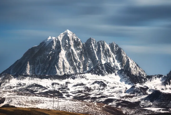 为何向导是你雪山之旅的生命线?
