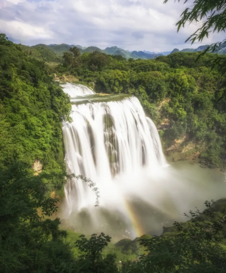 踏遍千山万水，只为那一眼黄果树瀑布的绝美！