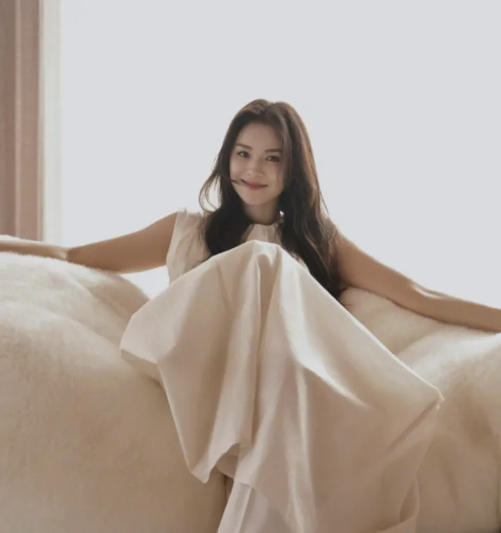 刘涛示范职场穿搭，优雅不失大气