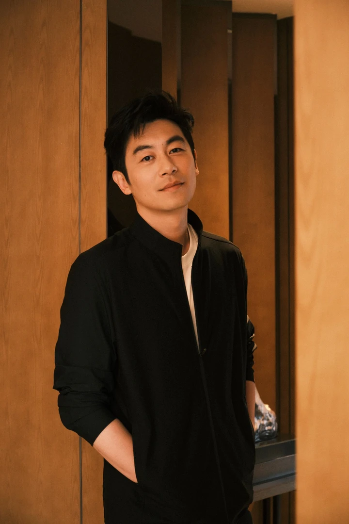 男星中行走的荷尔蒙