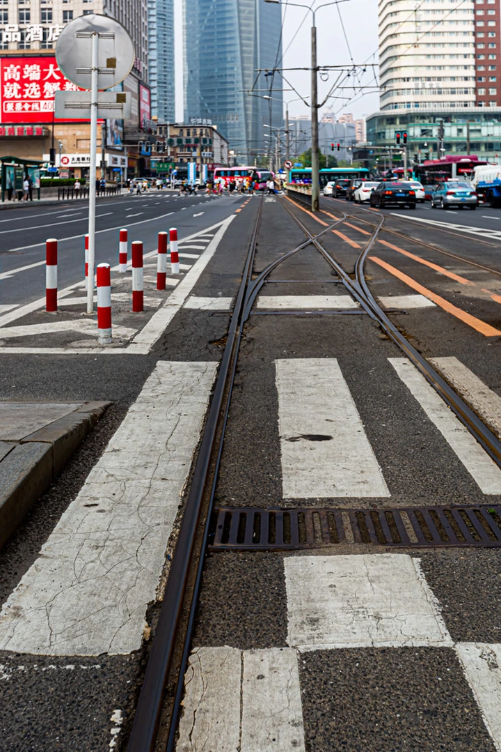 唯一仍在运行的有轨电车-大连201