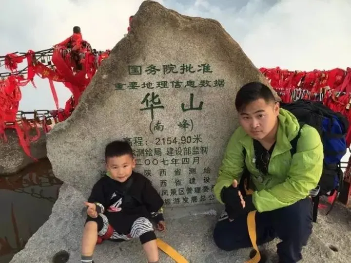 “世界第一位”-四川7岁儿童“果果”从北疆翻越天山徒步到南疆(七岁生日)