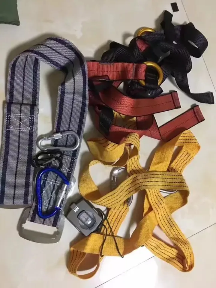 “世界第一位”-四川7岁儿童“果果”从北疆翻越天山徒步到南疆(七岁生日)