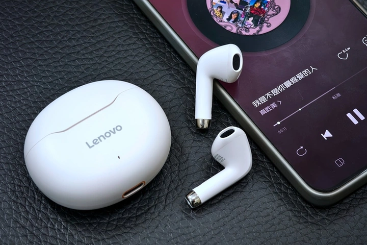 联想TC3304：大动圈、长续航，轻盈佩戴
