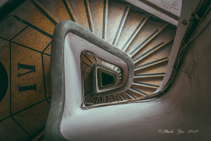 小城故事(自述)Ⅲ——阶梯的背后(2)