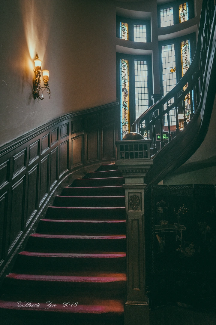 小城故事（自述）Ⅲ——阶梯的背后（2）